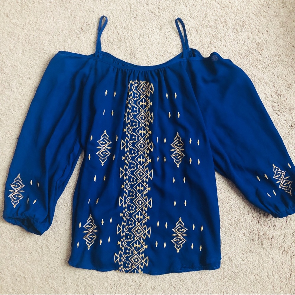 Cold Shoulder embroidered top